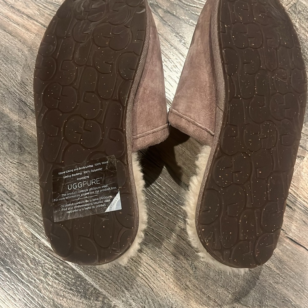Ugg Slippers - Picture 2 of 3
